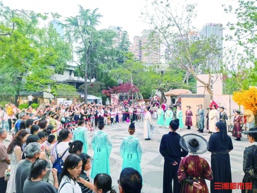 漫等融合剧本杀成“行走的游戏”澳门新葡京进入景区、商场与动