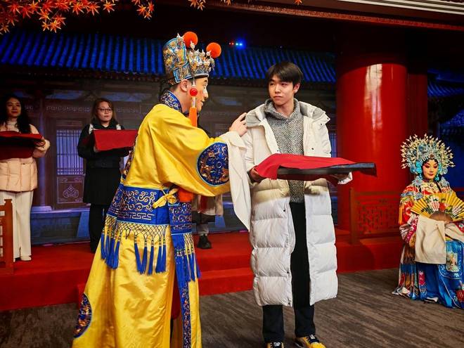 ”？沉浸式汉剧《贵妃醉酒》邀你入戏澳门新葡京网站汉剧也能玩“剧本杀(图3)